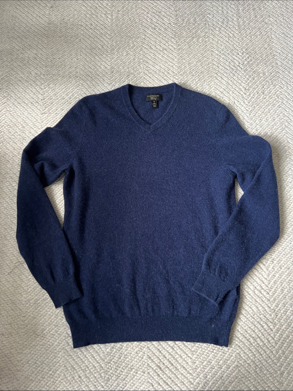 Cashmere v-neck sweater